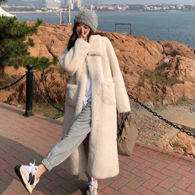 Manteau en fourrure peluche mi-long